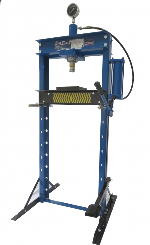 Гидравлический пресс AE&T Т61220F, 20т, с ножной педалью Гидравлический пресс AE&T Т61220F, 20т, с ножной педалью