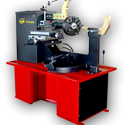 Стенд правки литых и стальных дисков 10-22" TITAN 1500 KONIG Стенд правки литых и стальных дисков 10-22" TITAN 1500 KONIG