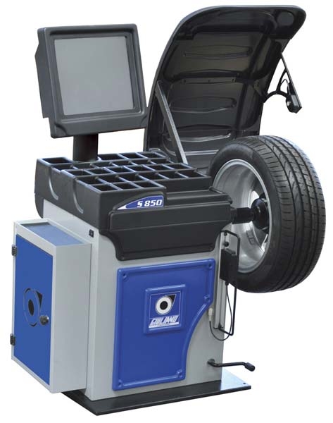 Балансировочный станок Giuliano S850 Балансировочный станок Giuliano S850