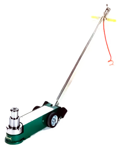 Домкрат пневмогидравлический подкатной, 44/22т COMPAC A4422-C Домкрат пневмогидравлический подкатной, 44/22т COMPAC A4422-C